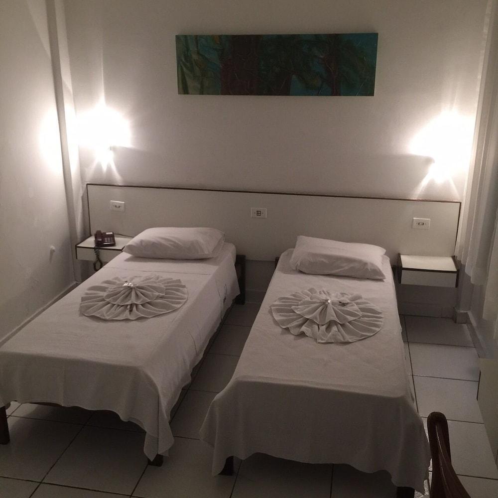 Hotel Pampulha Palace Бело Оризонти Екстериор снимка